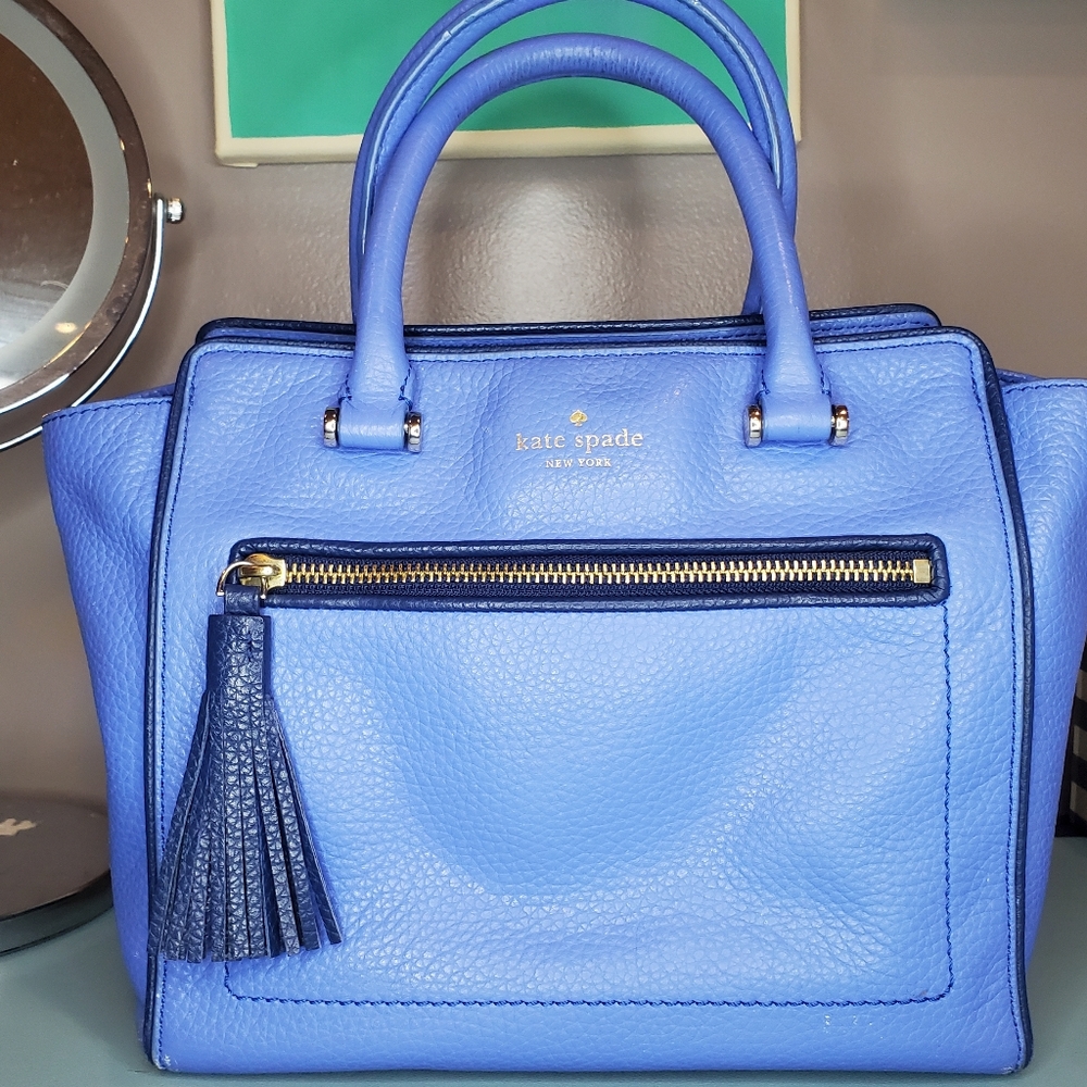 Kate Spade Medium Size Purse with Shoulder Strap!